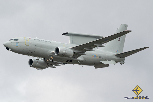 Boeing E-7A Wedgetail (737-73W)
